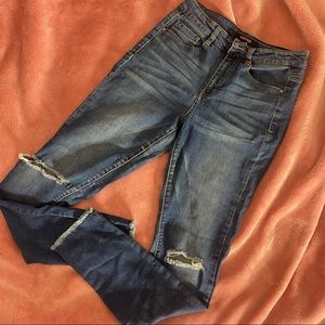 CHARLOTTE RUSSE REFUGE DENIM JEANS
